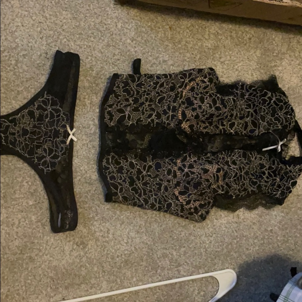 Victoria secret lingerie set